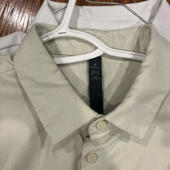 lululemon athletica White and Cream Dress Shirts - Picture 5 of 5